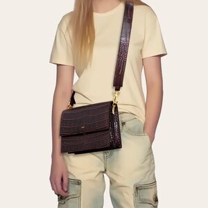 📌 NWOT JW PEI Mini Flap Crossbody In Brown Croc